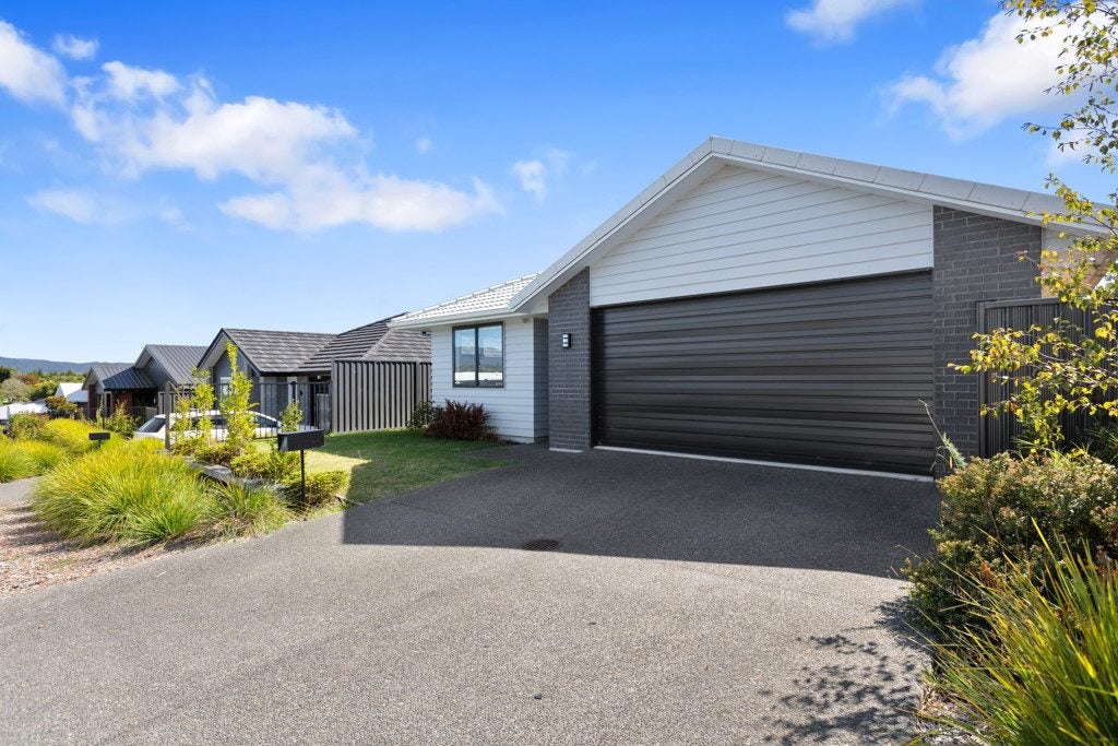 18 Pioneer Crescent, Warkworth - Carousel 2