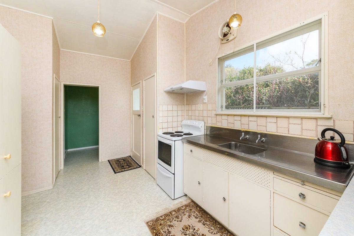 195 The Terrace, Ashhurst, Ashhurst - Carousel 2