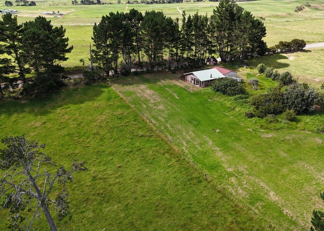62 Scarrott Road, Te Kopuru - Carousel 10