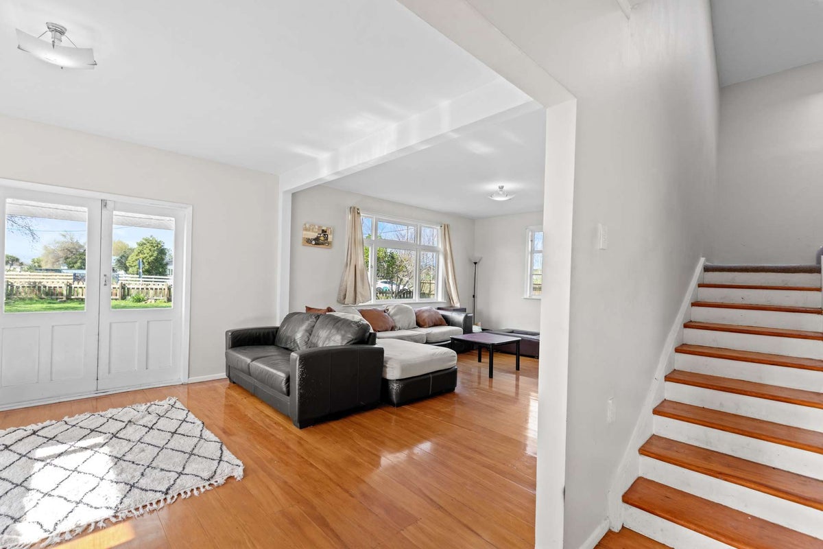 170 Hokio Sand Road, Hokio Beach, Levin - Carousel 2