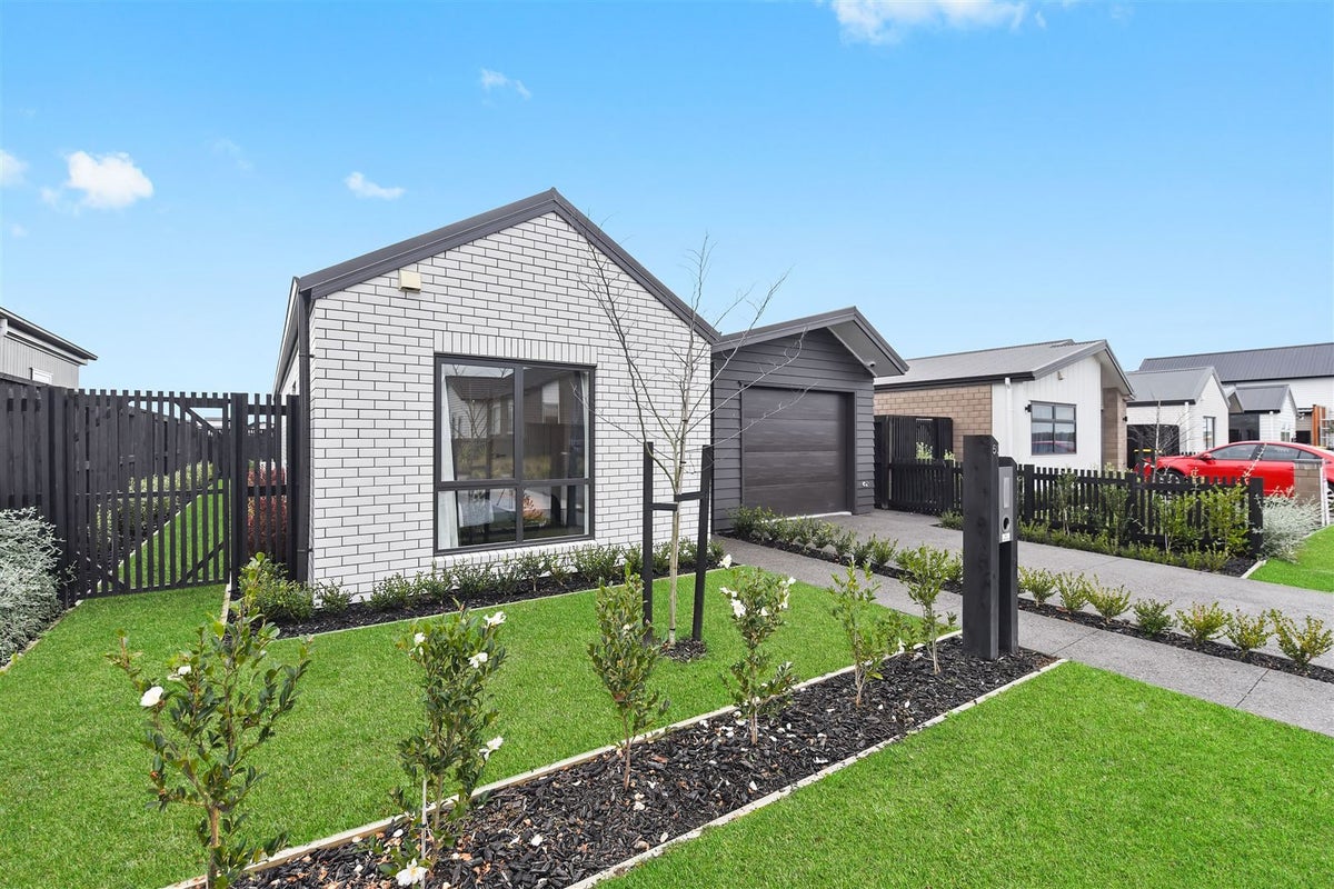 51 Trewern Avenue, Chartwell, Hamilton - Carousel 1