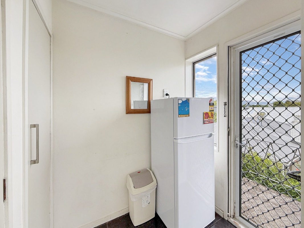 1/138 Richardson Road, Owairaka, Auckland - Carousel 10