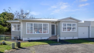 7 Eton Place, Levin, Levin - Carousel 1