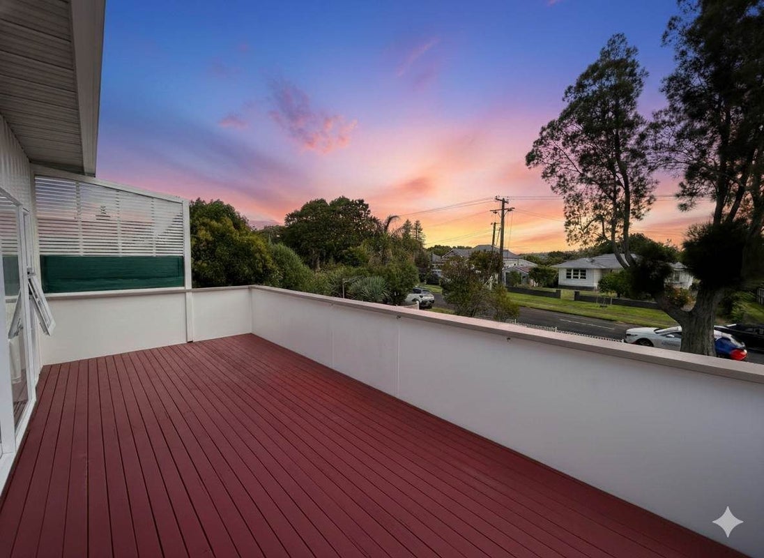 25 Mcintyre Road, Mangere Bridge, Auckland - Carousel 2