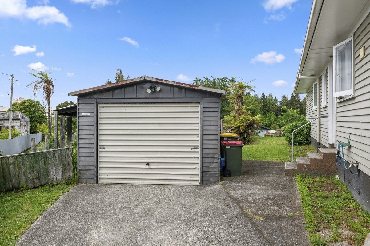 77 Lisa Crescent, Mangakakahi, Rotorua - Carousel 17