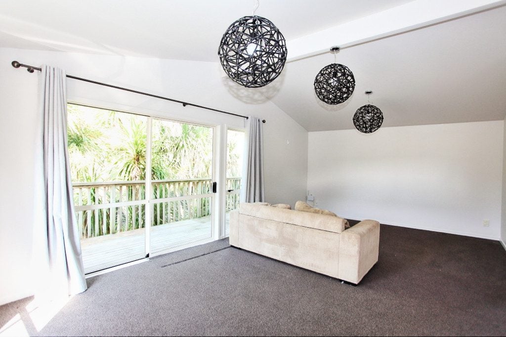2/289 Rangatira Road, Beach Haven, Auckland - Carousel 2