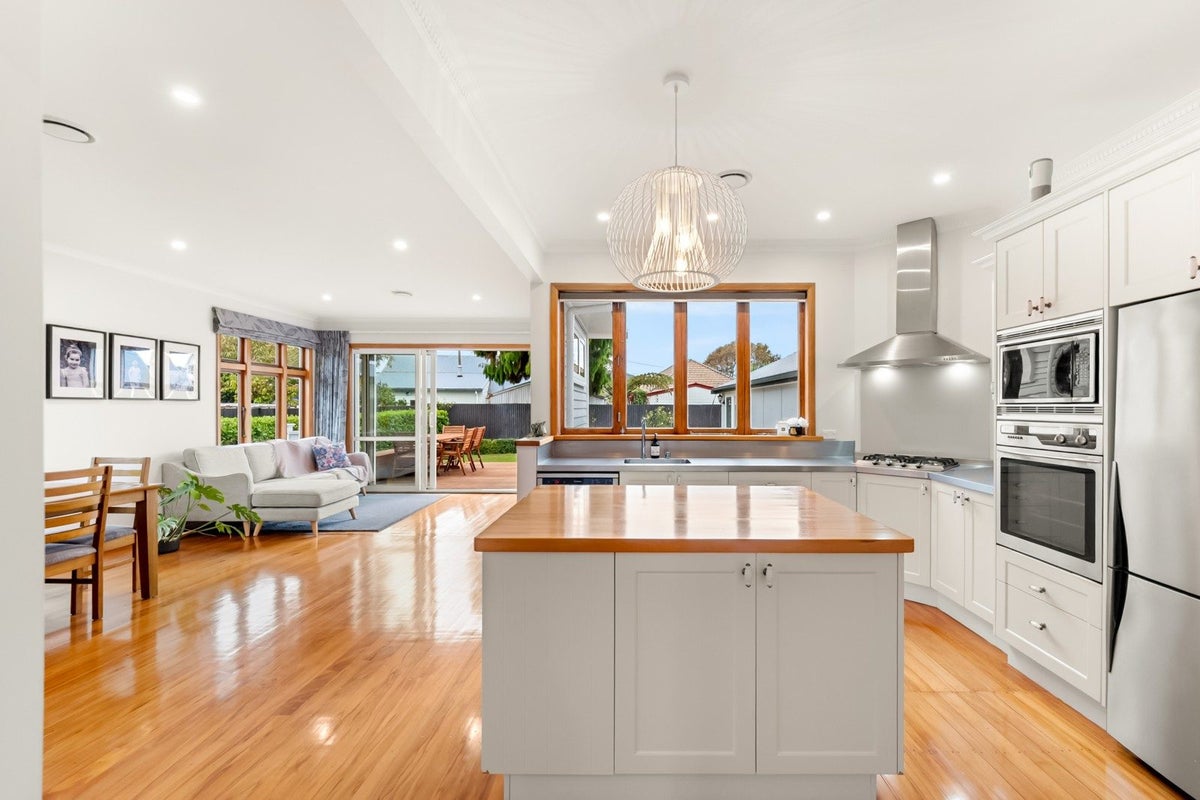 11 Thornycroft Avenue, Epuni, Lower Hutt, Wellington - Carousel 2