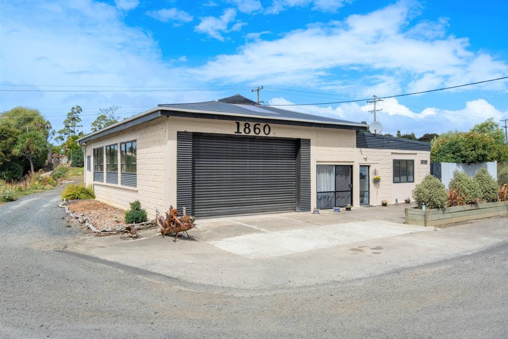 1860 Waikouaiti-Waitati Road, Evansdale, Waikouaiti - Carousel 1