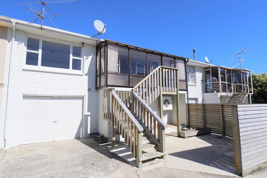 2/156 Salford Street, Rosedale, Invercargill - Carousel 1