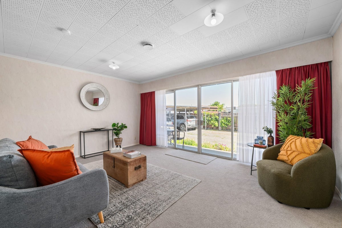 3/12 Newbourne Crescent, Redwoodtown, Blenheim - Carousel 2