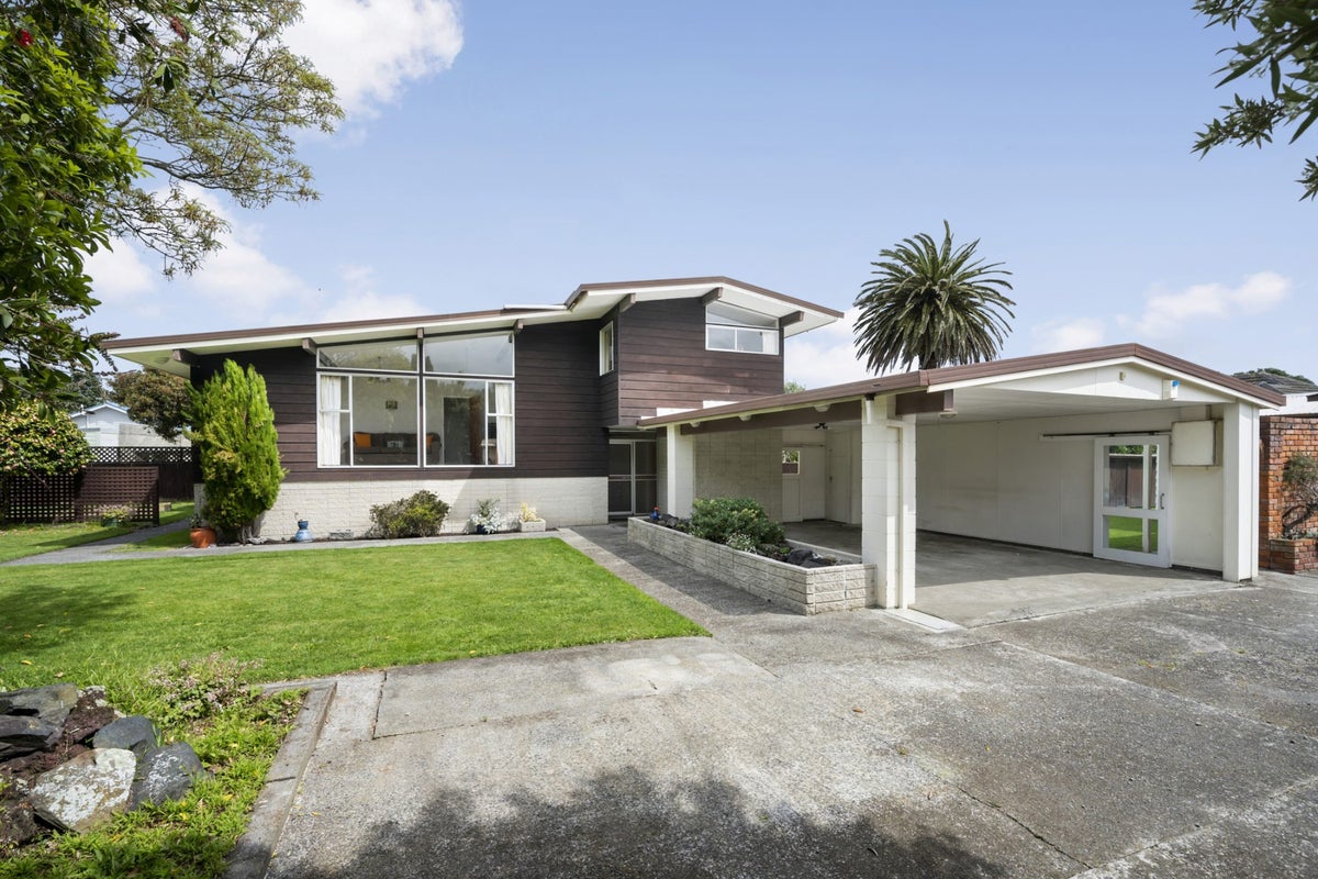 46A Rex Street, Miramar, Wellington - Carousel 1