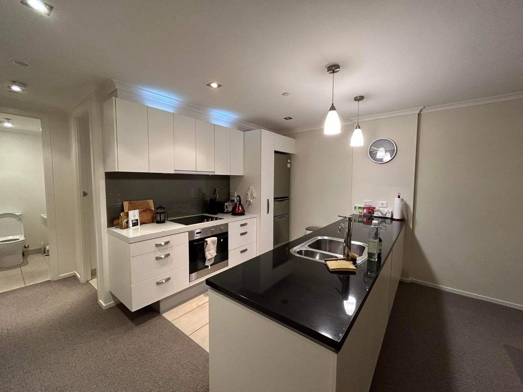 8C/39 Taranaki Street, Te Aro, Wellington - Carousel 2