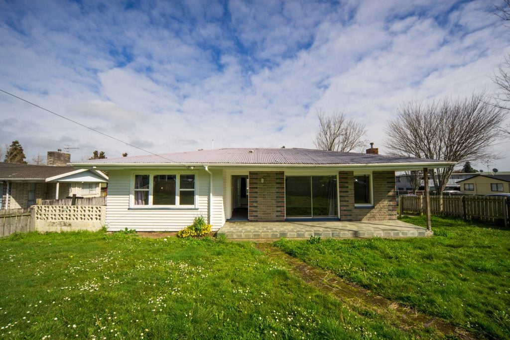 8 Ohaupo Road, Hamilton Lake, Hamilton - Carousel 20