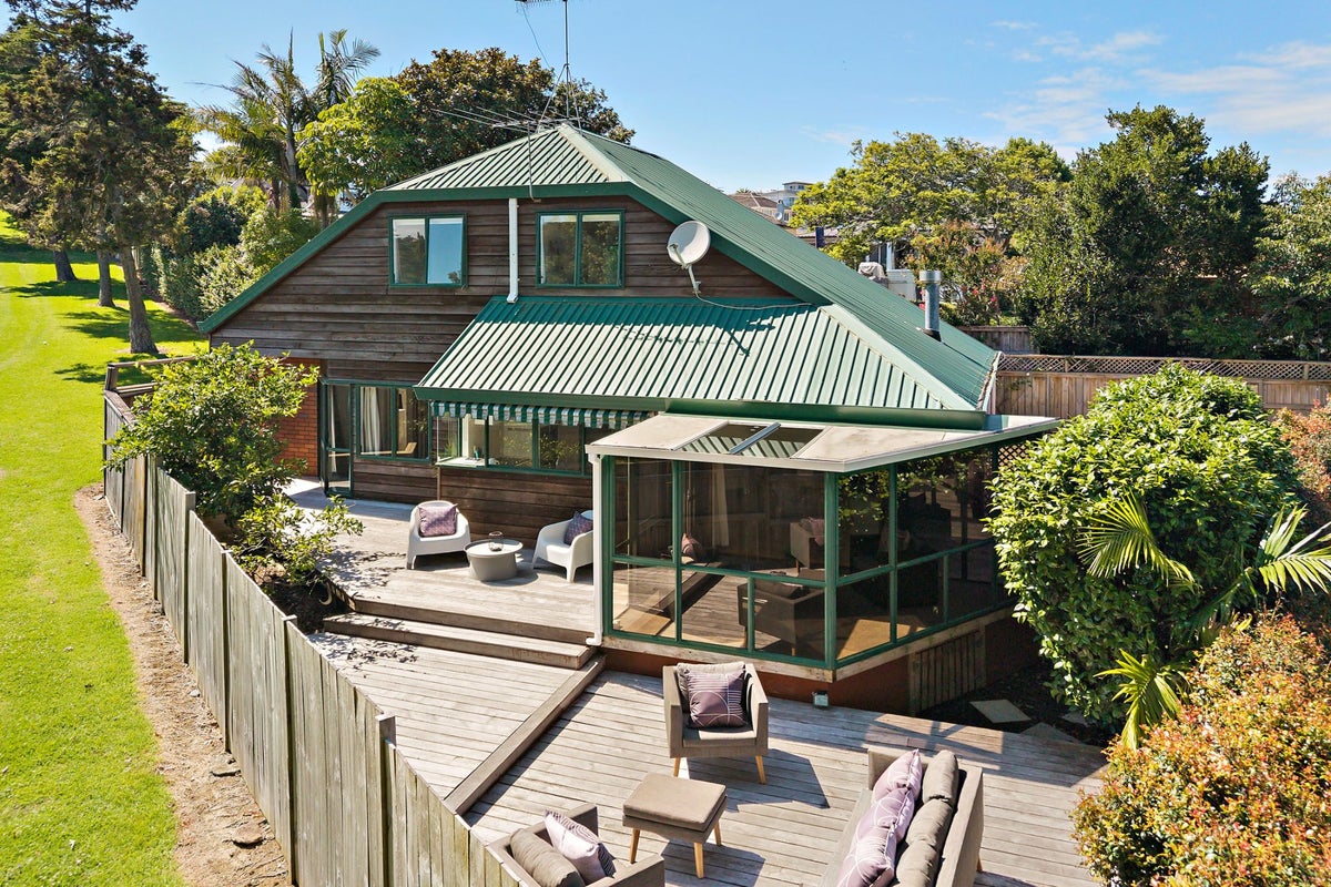93B Fancourt Street, Meadowbank, Auckland - Carousel 1