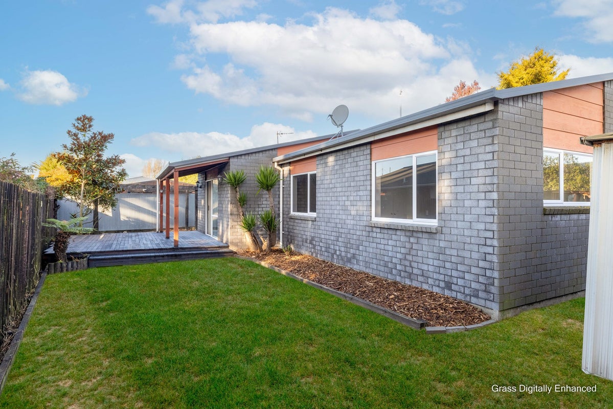 19A Woodgrove Avenue, North New Brighton, Christchurch - Carousel 1