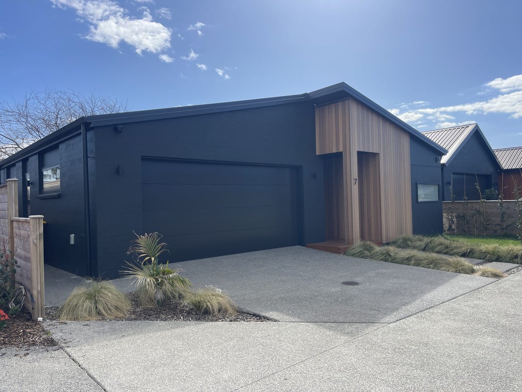7 Twin Palm Lane, Papamoa Beach, Papamoa - Carousel 2