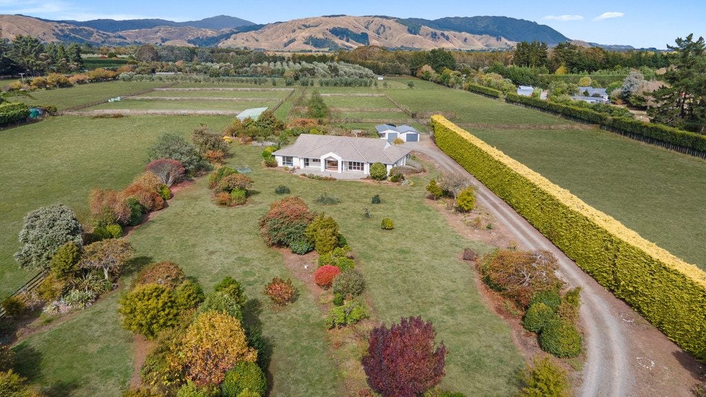 44 Otaki Gorge Road, Hautere - Carousel 1