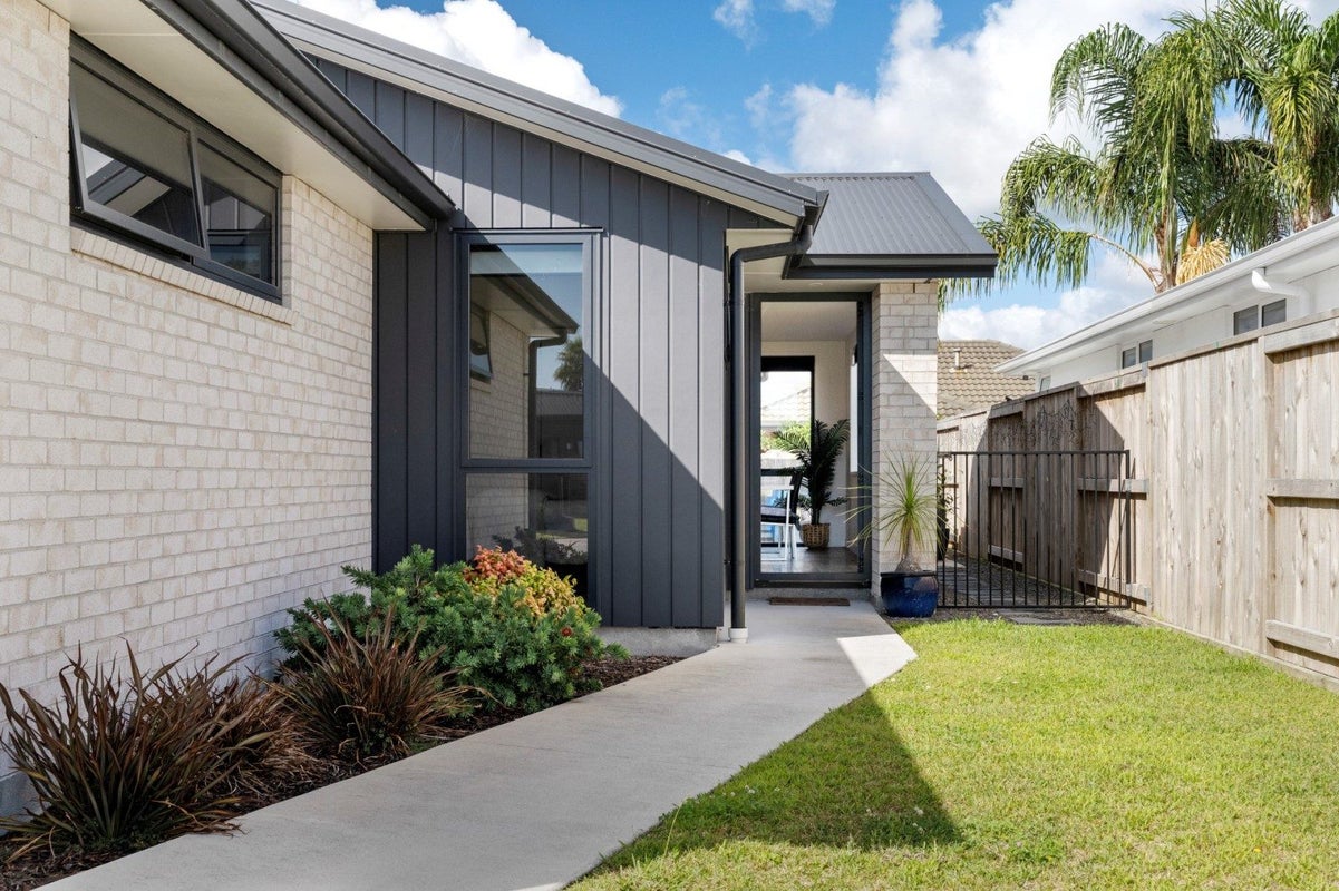 11 Maara Close, Papamoa Beach, Papamoa - Carousel 2
