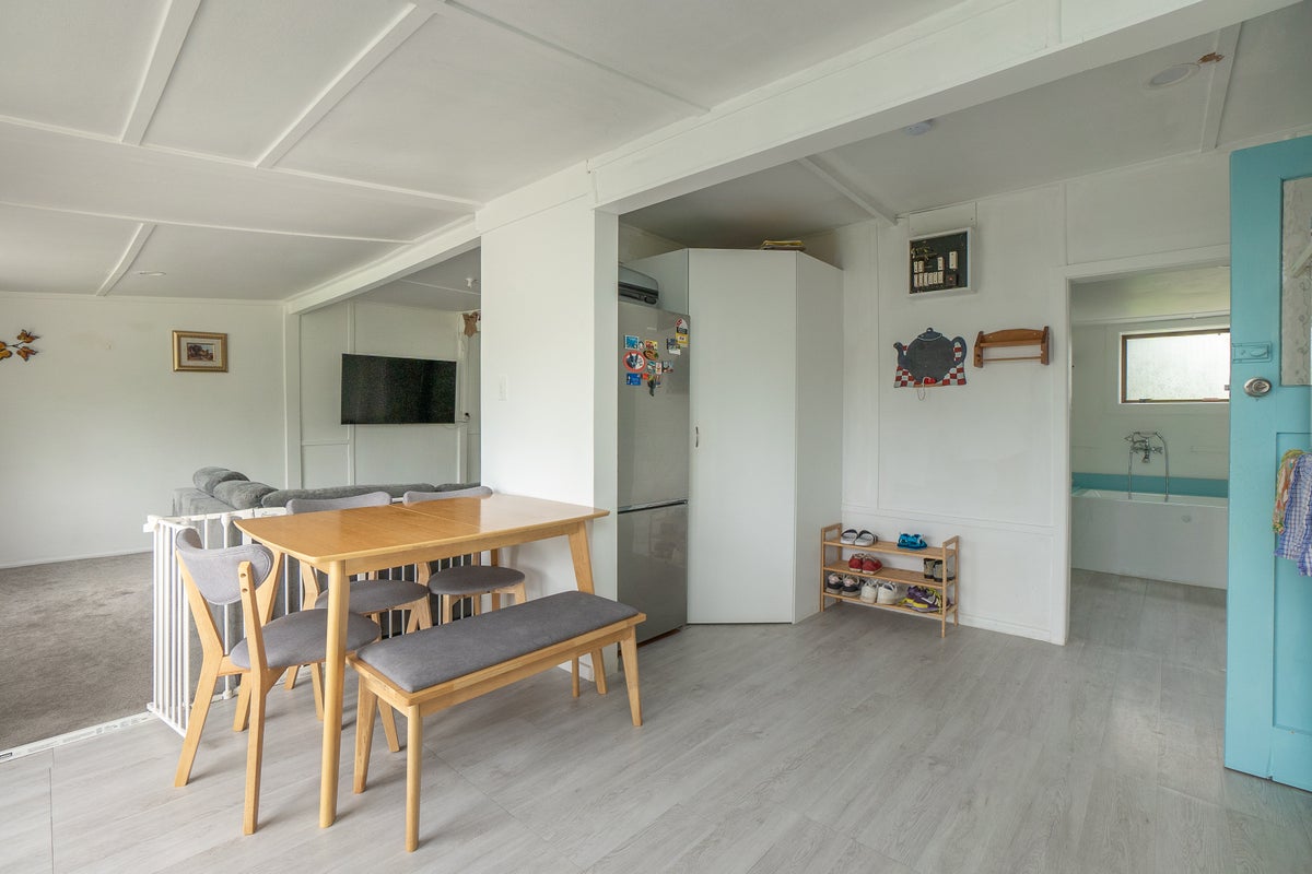 23 Stopbank Road, Milford - Carousel 2