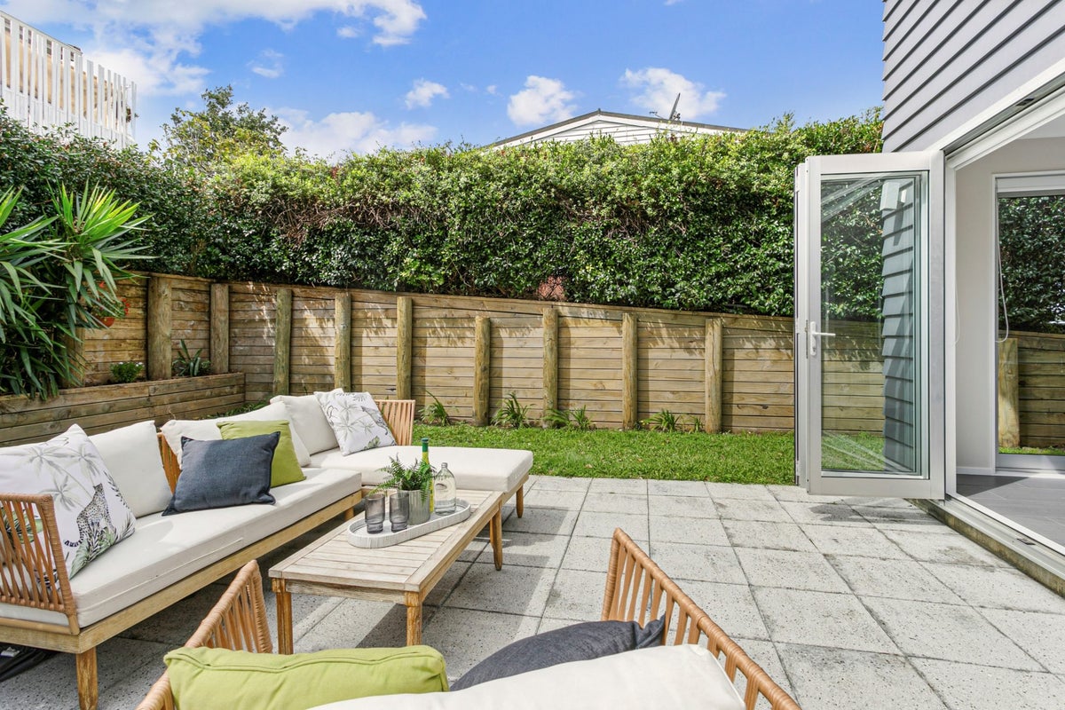 36A Commissariat Road, Mount Wellington, Auckland - Carousel 2