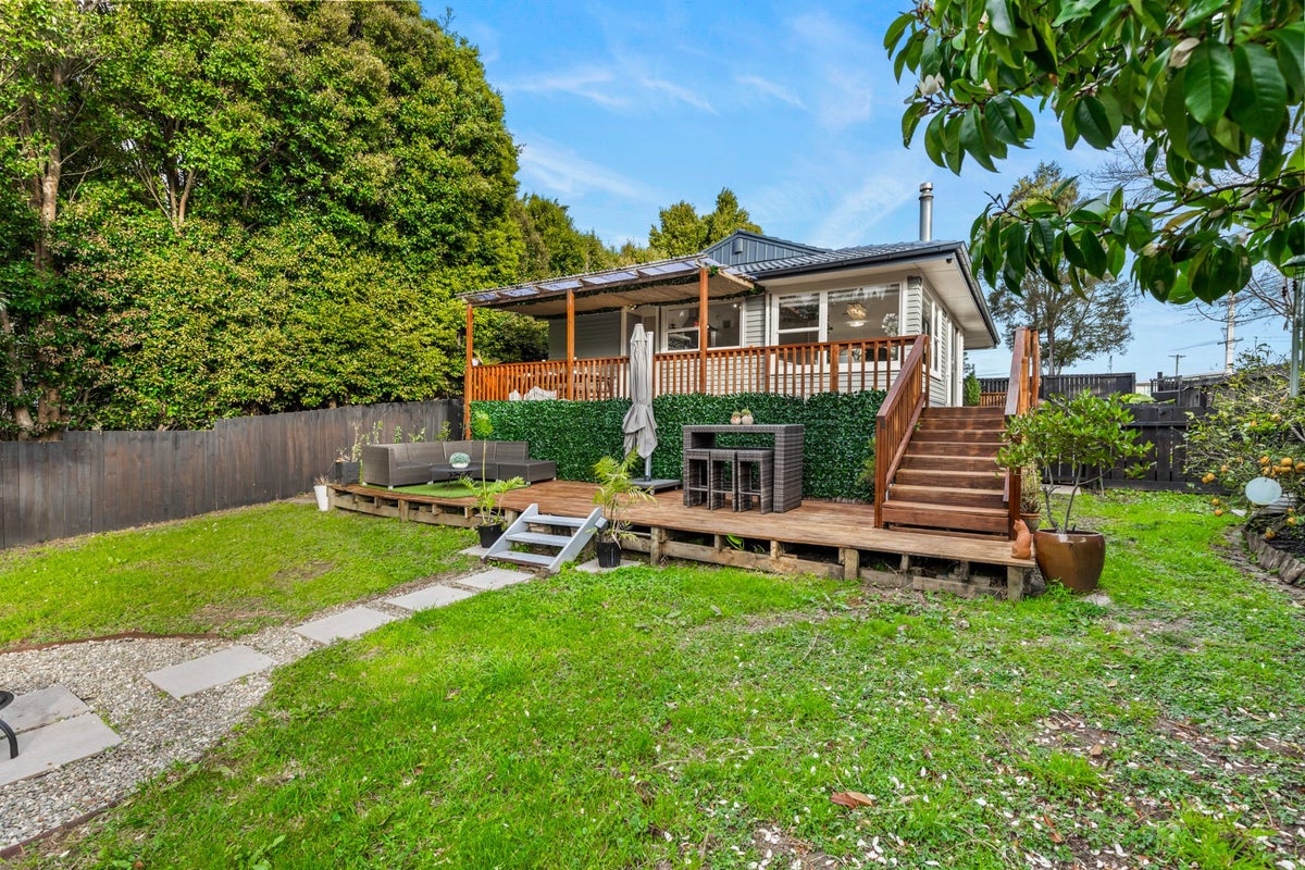 609 Swanson Road, Swanson, Auckland - Carousel 2