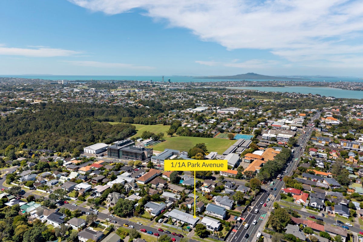 1/1A Park Avenue, Birkenhead, Auckland - Carousel 22