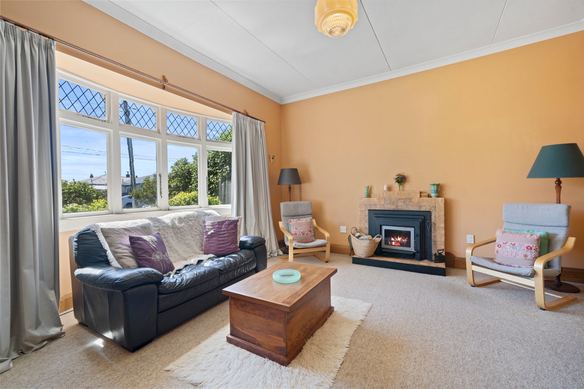 6 Burnham Street, Petone, Lower Hutt - Carousel 2