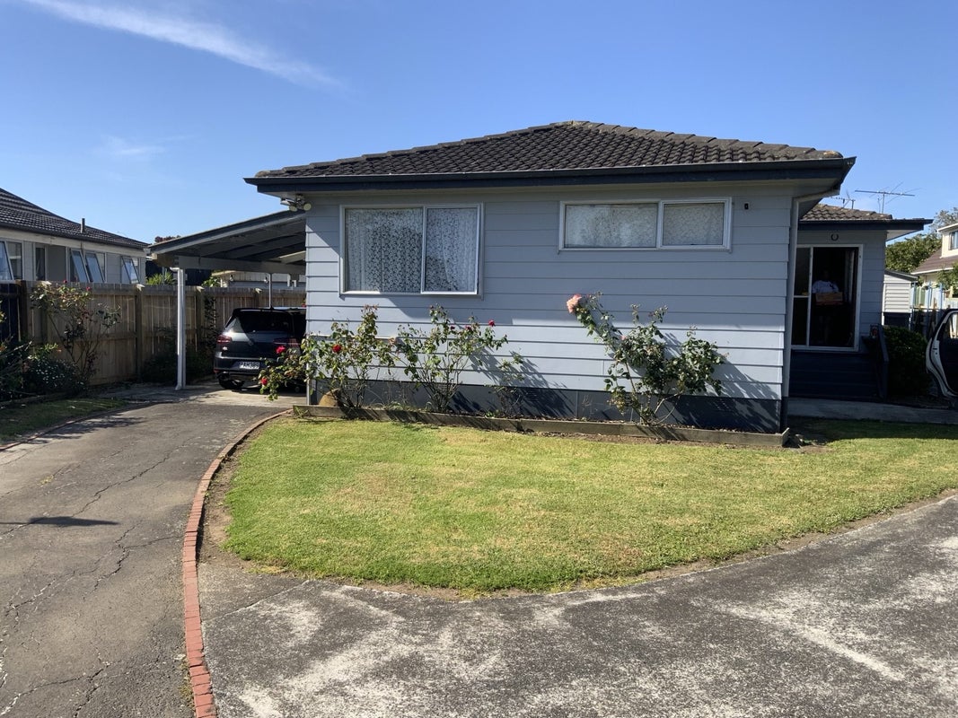 12 Adel Place, Weymouth, Auckland - Carousel 1