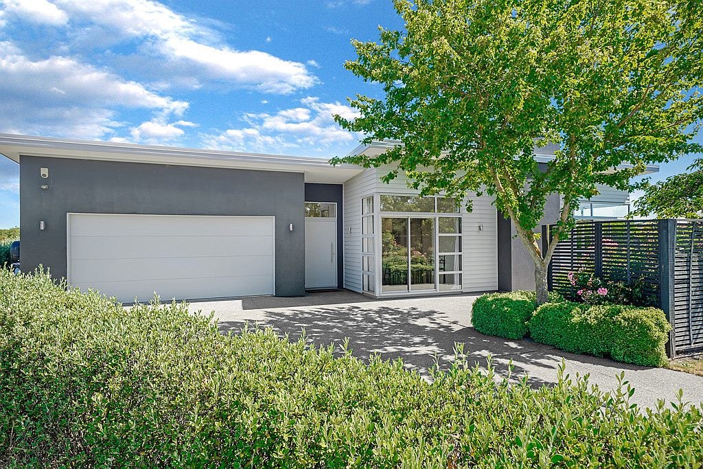 12 Glen Oak Drive, Kirwee - Carousel 1