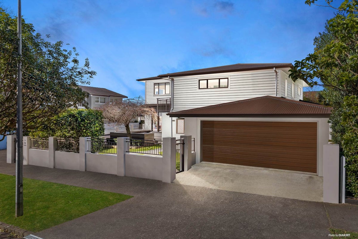 20A Coronation Road, Epsom, Auckland - Carousel 1