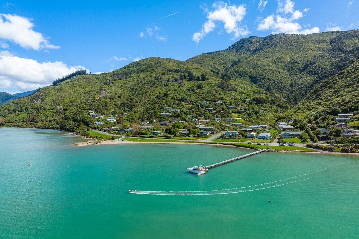 22 Tirimoana Terrace, Picton - Carousel 25