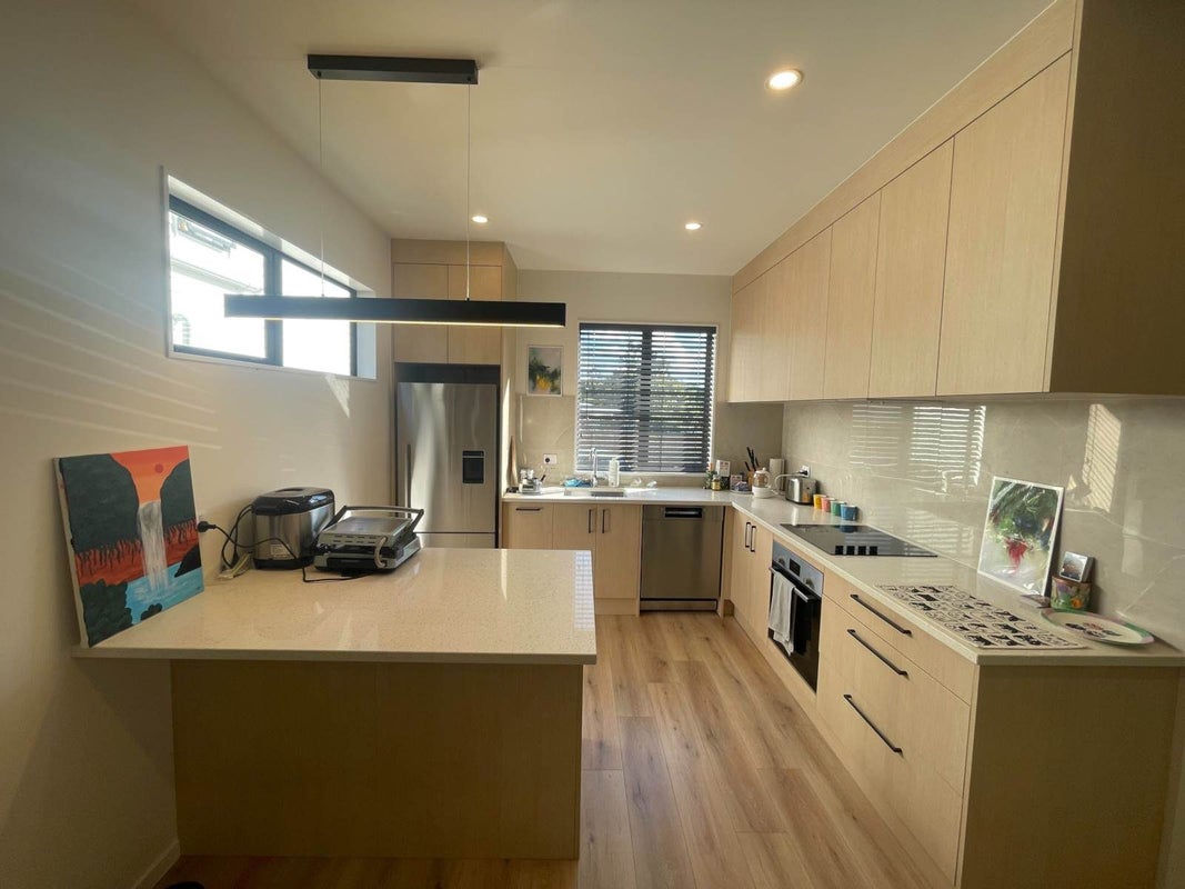 4/58 Sylvan Crescent, Te Atatu South, Auckland - Carousel 2