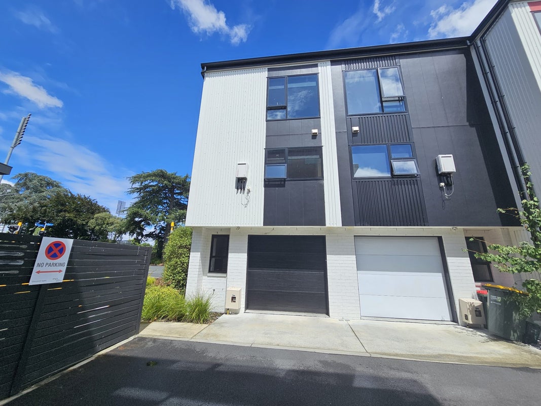 22/216 Tristram Street, Hamilton Central, Hamilton - Carousel 1