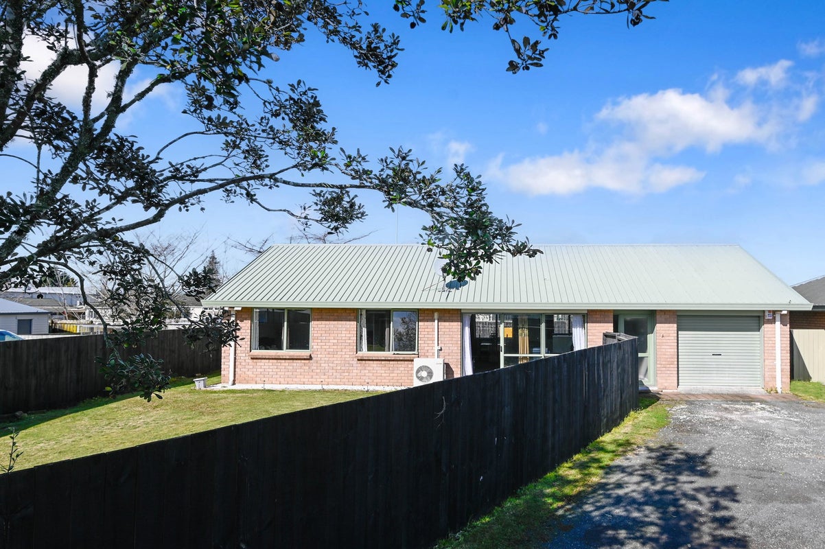 9A Puweto Street, Selwyn Heights, Rotorua - Carousel 1