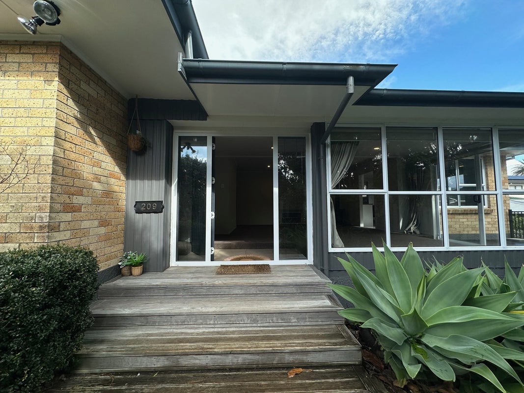 209 Levers Road, Matua, Tauranga - Carousel 2