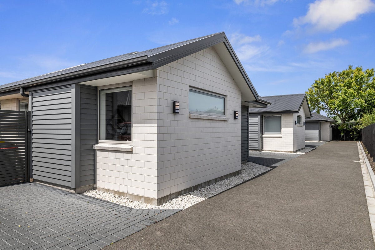 2/120 Gilberthorpes Road, Hei Hei, Christchurch - Carousel 15