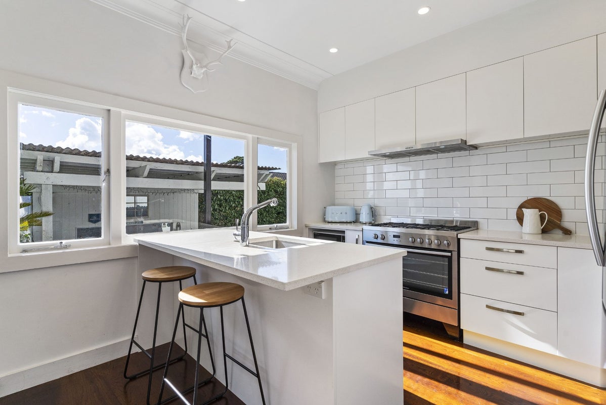 7A Worcester Road, Meadowbank, Auckland - Carousel 1