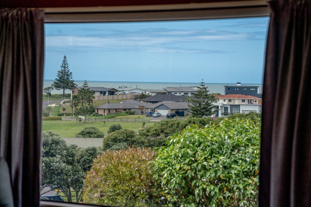 17 Meadow Vale, Coastlands, Whakatane - Carousel 2