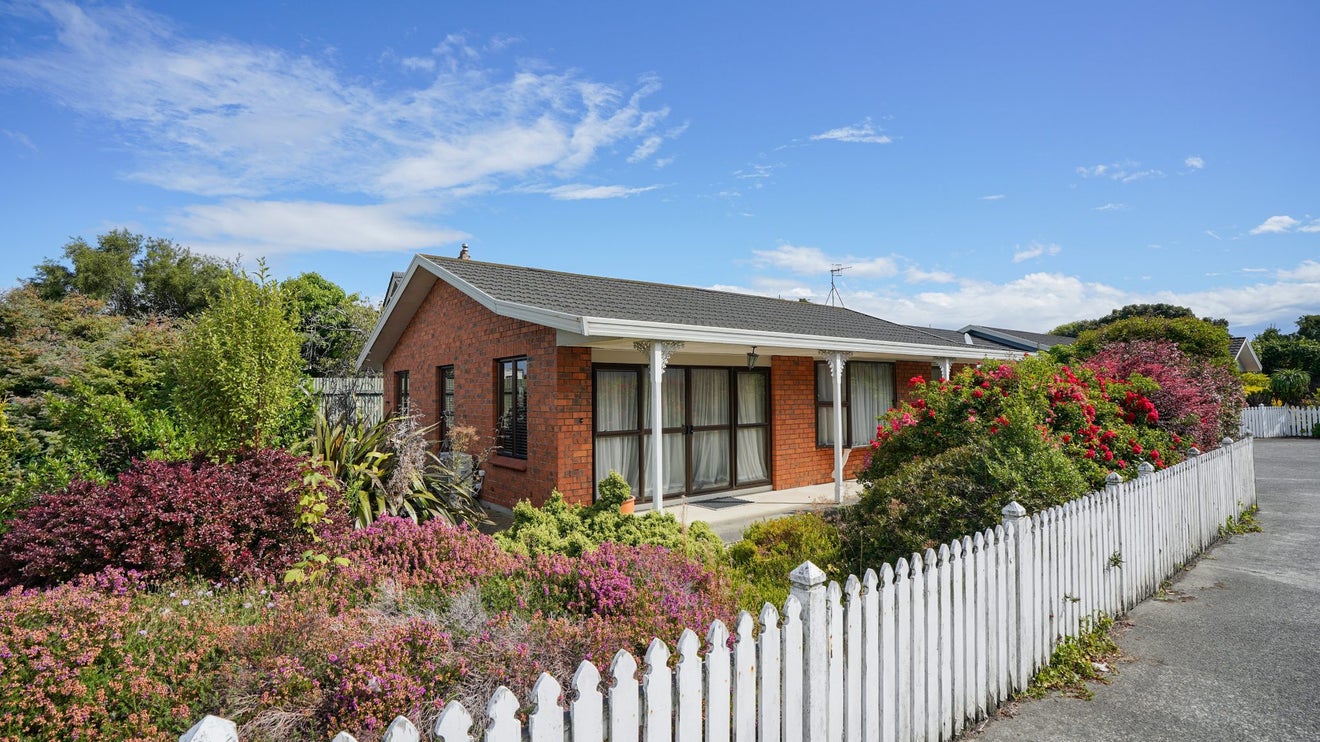 396 Dee Street, Gladstone, Invercargill - Carousel 1