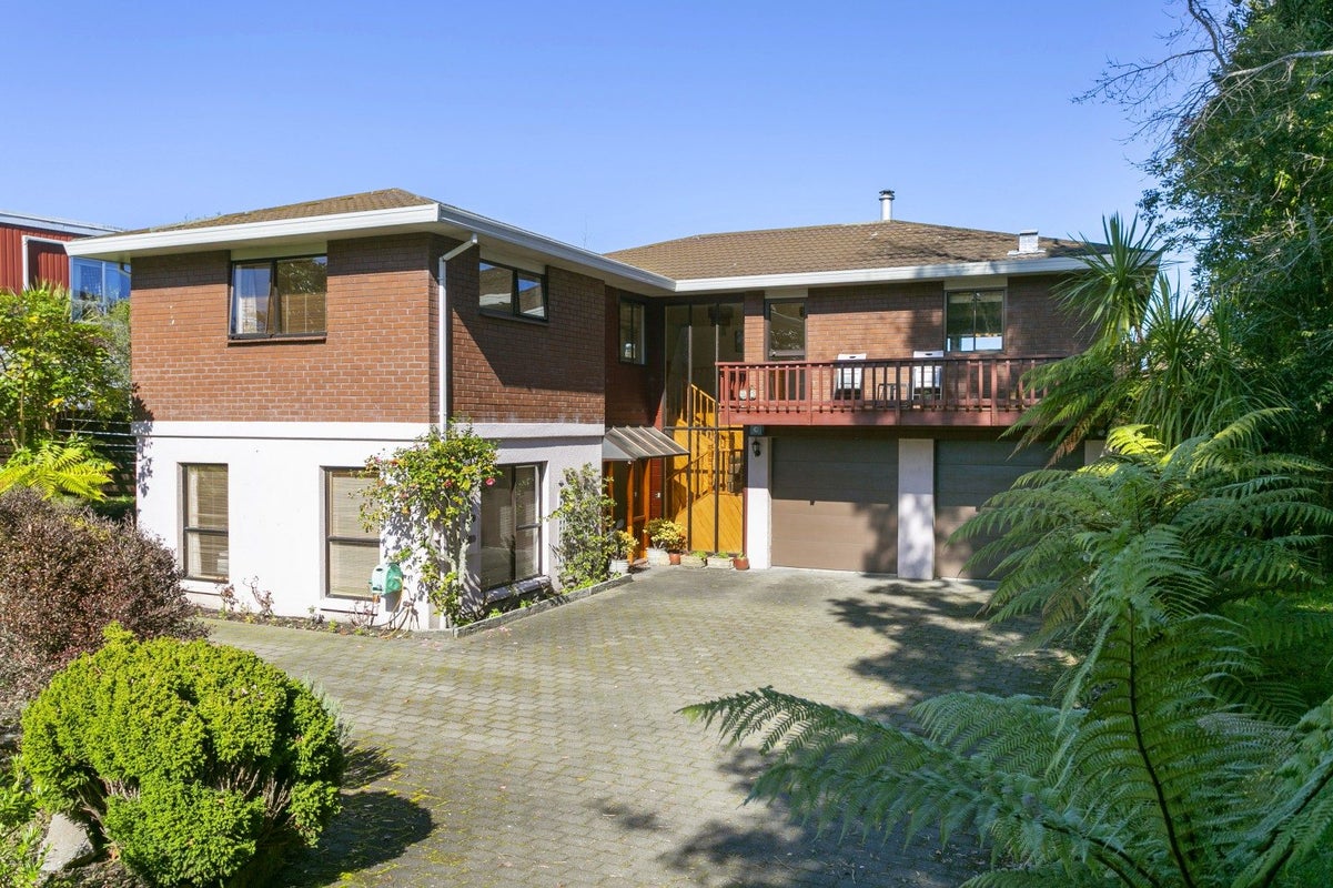 67 Chesham Avenue, Waipahihi, Taupo - Carousel 1