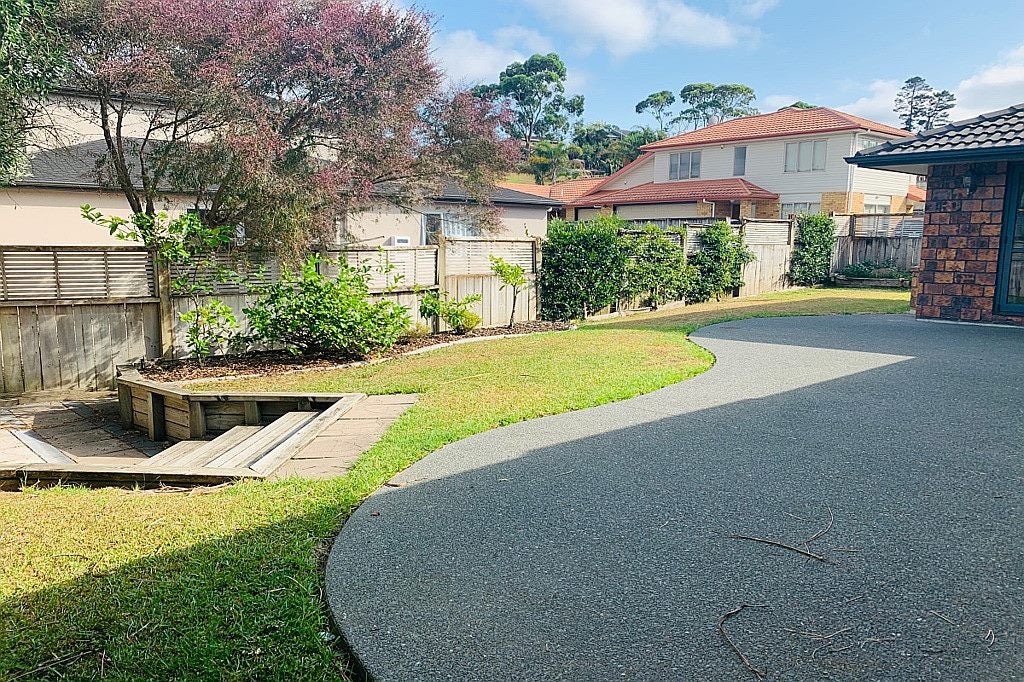 8 Ballymore Drive, Pinehill, Auckland - Carousel 2