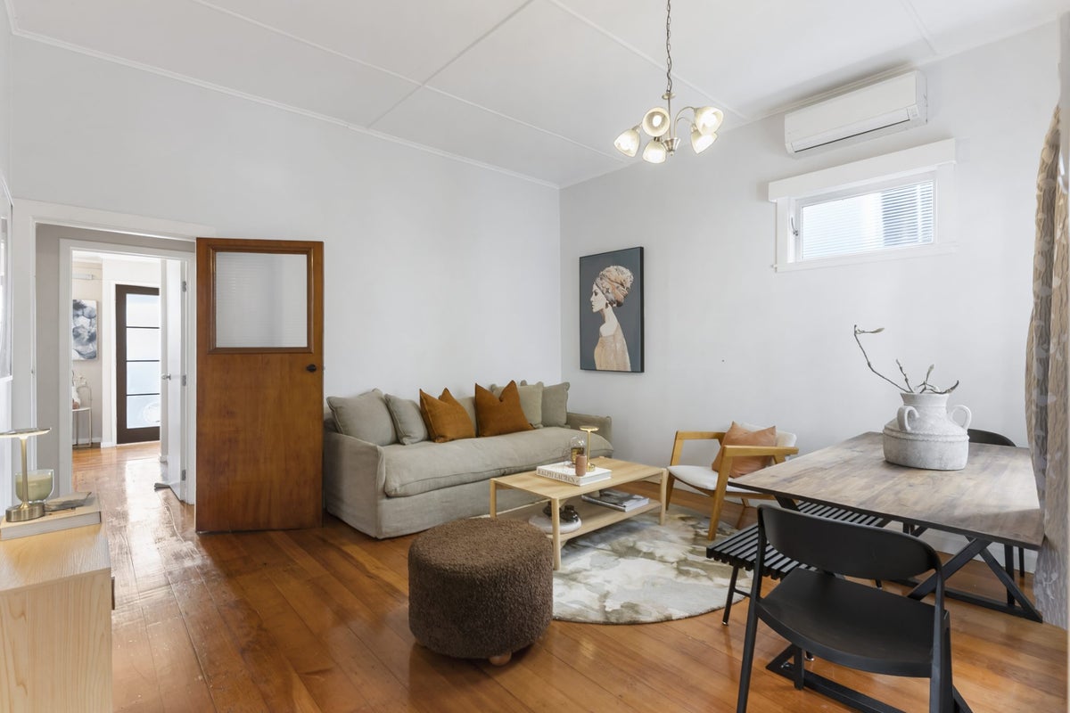 8 Evelyn Street, Eden Terrace, Auckland - Carousel 2