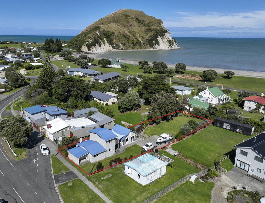 140 Newcastle Street, Mahia - Carousel 1