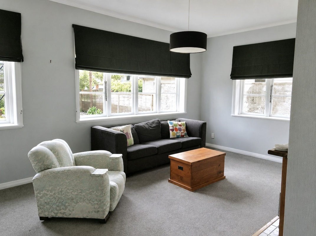 81 Wyndrum Avenue, Waterloo, Lower Hutt - Carousel 2