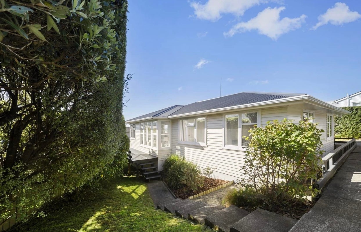 46B Haumia Street, Johnsonville, Wellington - Carousel 1
