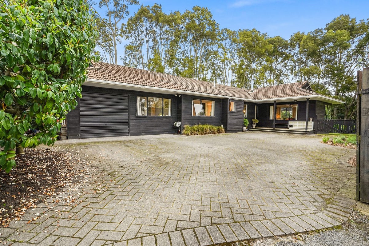 60 Waterford Road, Fitzroy, Hamilton - Carousel 2