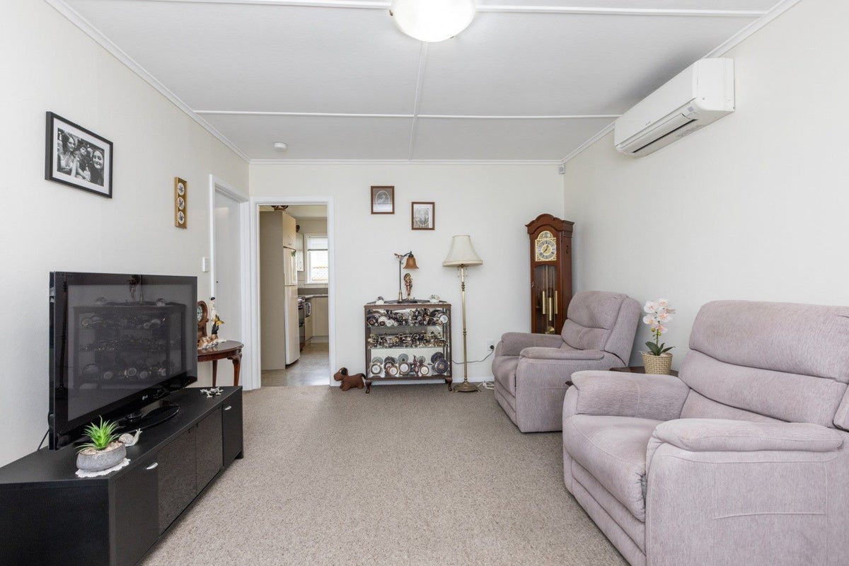 95 Clarence Cox Crescent, Pirimai, Napier - Carousel 2
