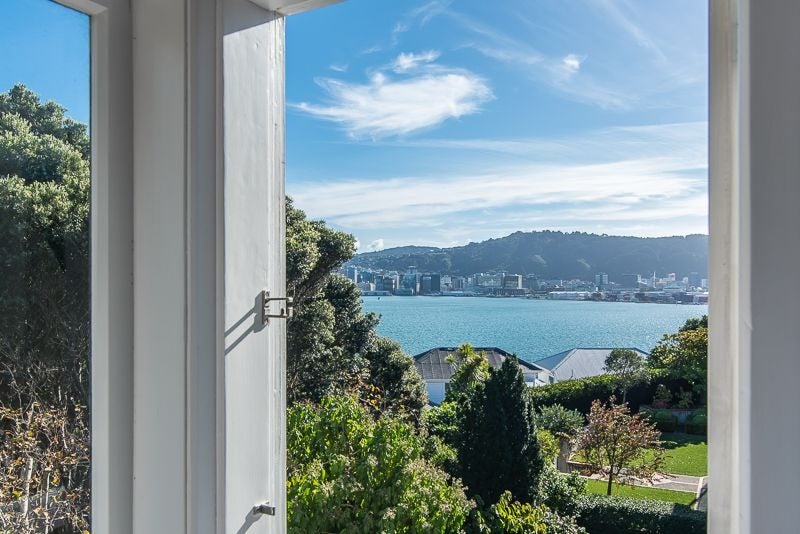 16A Carlton Gore Road, Roseneath, Wellington - Carousel 1