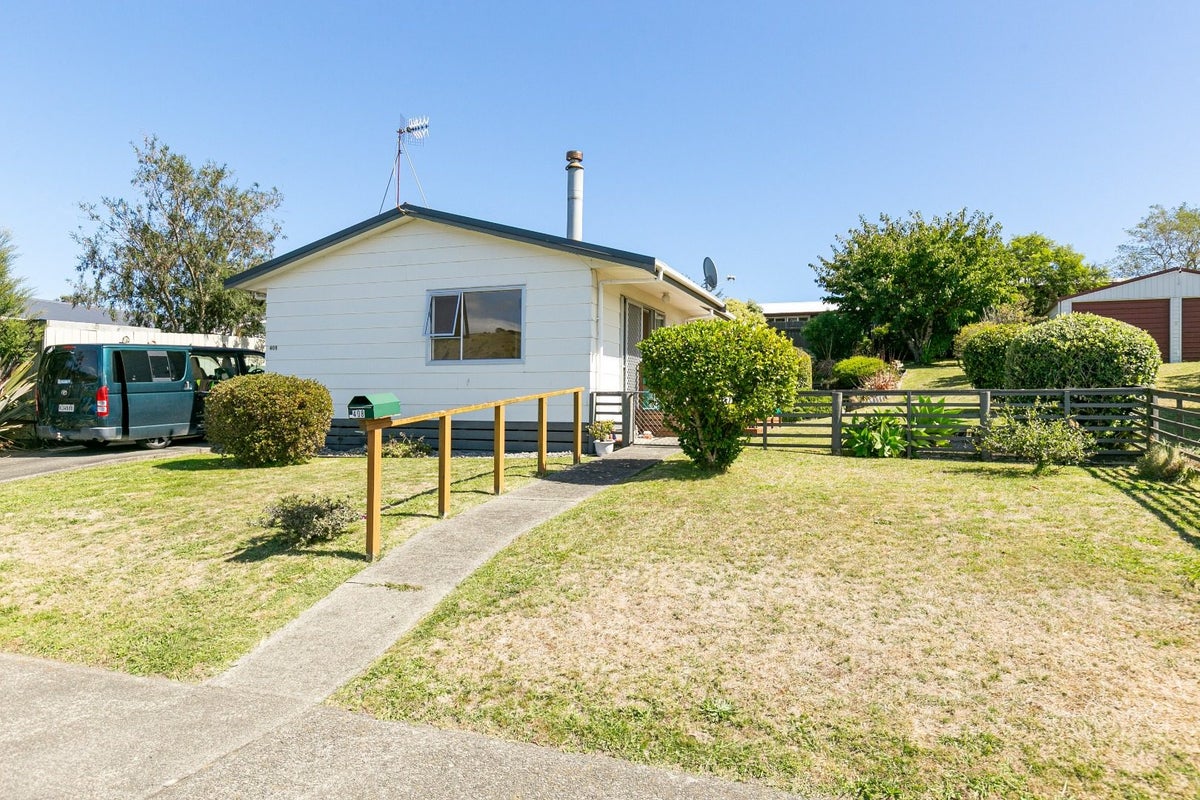 408 Mazengarb Road, Paraparaumu - Carousel 1