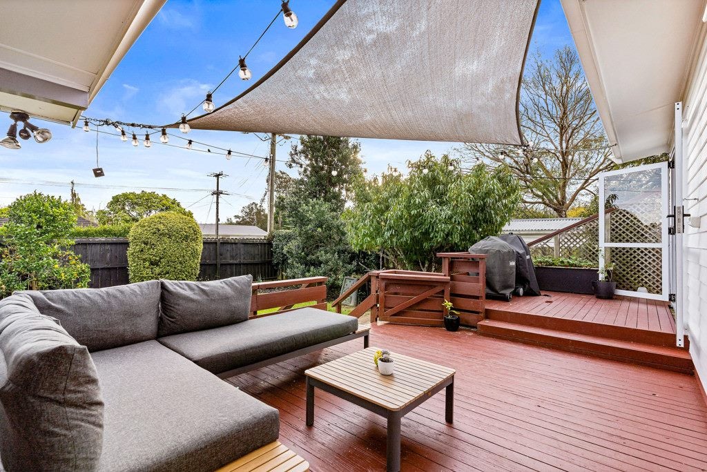 1 Frizell Street, Beach Haven, Auckland - Carousel 2